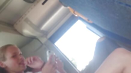 Sıcak yeşilçam seks filmleri sarışın