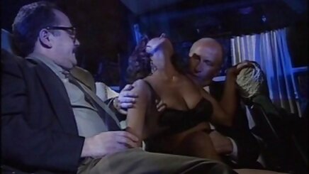 Kanepede bana BJ ver lütfen yeşilçam olgun porno
