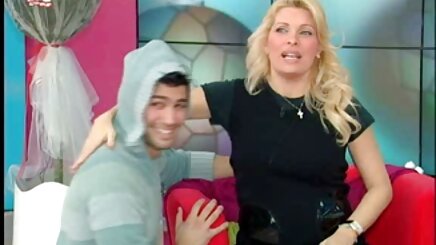 Kız arkadaşı onu türkçe porno yeşilçam aldatıyor ve sıyırma