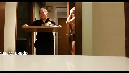 2 güzel lezbiyenler yeşilçam kızlık bozma çok seksi ve şık. DR